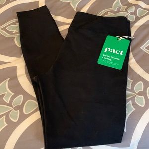 Pact black leggings medium
